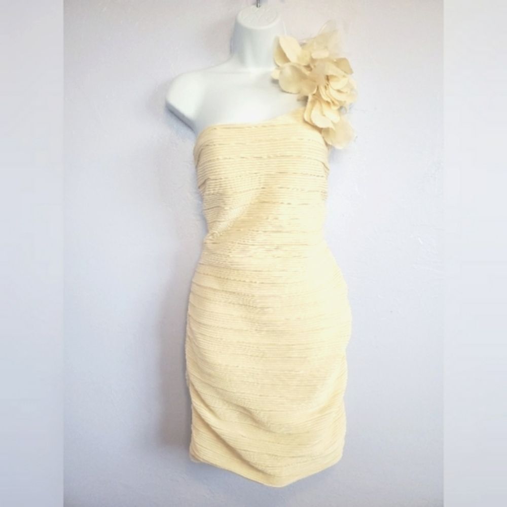 One Shoulder Party or Prom Dress - Picture 2 of 5